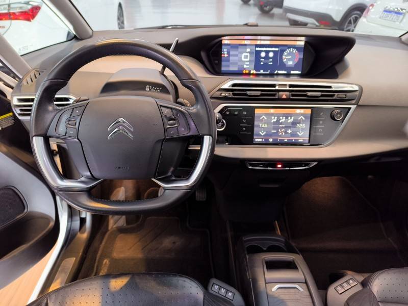 CITROËN - C4 PICASSO - 2018/2019 - Branca - R$ 95.900,00