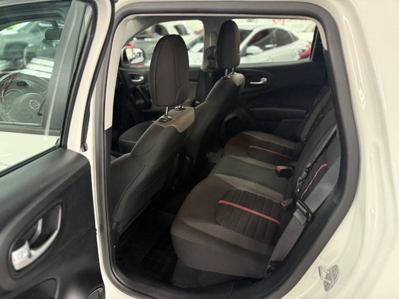 FIAT - TORO - 2020/2020 - Branca - R$ 94.900,00