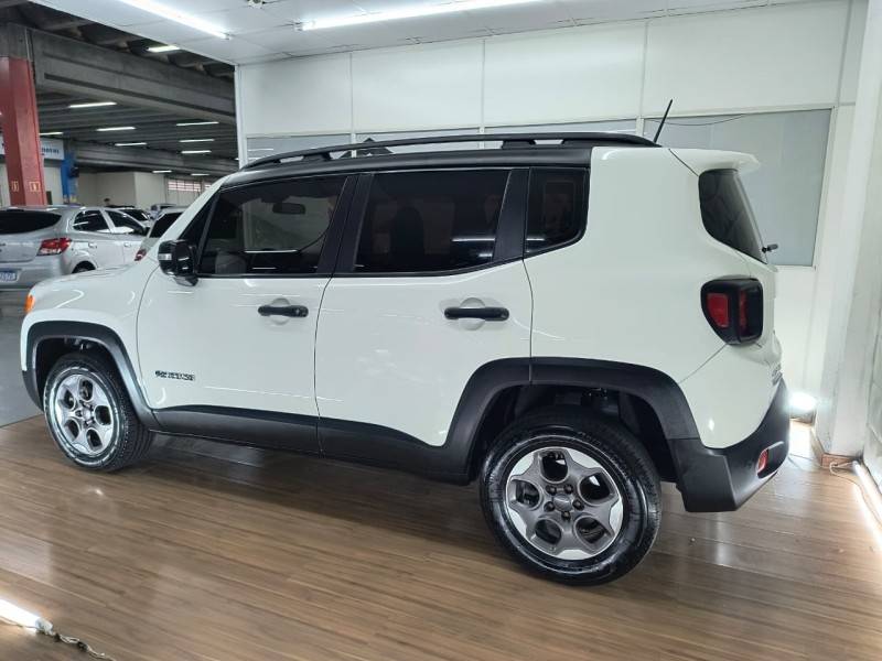 JEEP - RENEGADE - 2016/2017 - Branca - R$ 82.900,00