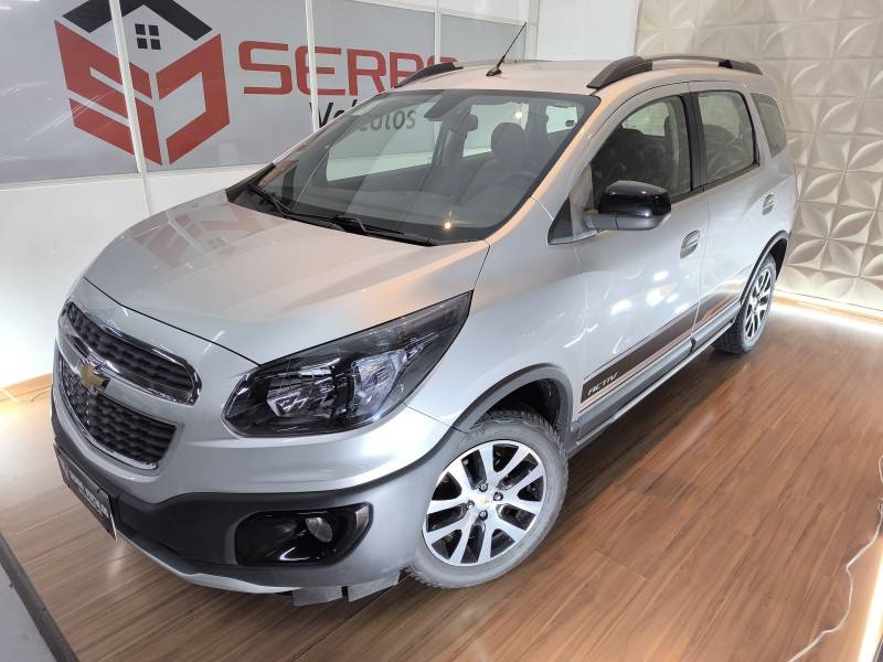 CHEVROLET - SPIN - 2017/2018 - Prata - R$ 68.900,00