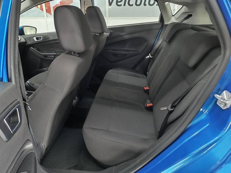 FORD - FIESTA - 2013/2014 - Azul - R$ 42.900,00